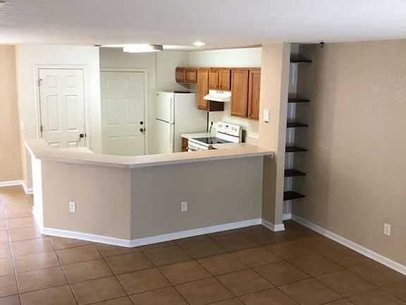 3rd image of 8550 Argyle Business Loop Unit 708