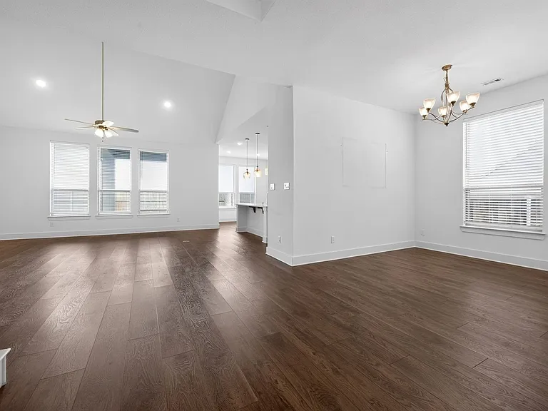 1104 Saratoga Rd — Photo 13