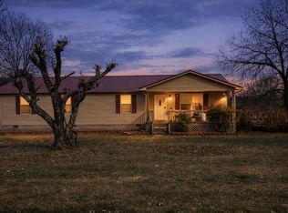 188 65th Ave, Palmer, TN 37365