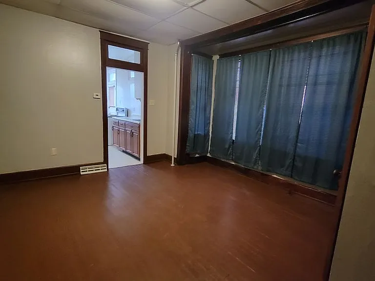 562 Atlantic Ave — Photo 4