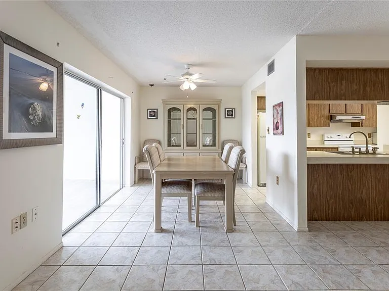 3840 Staysail Ln #3840 — Photo 15