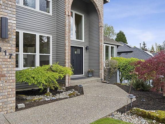 4th image of 1317 Stonehaven Dr