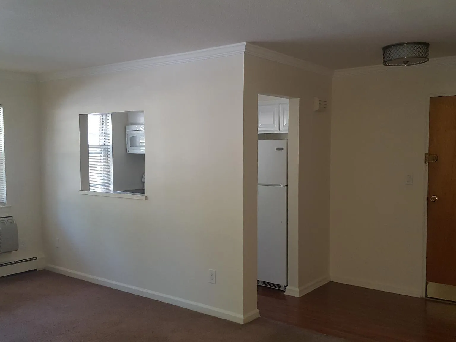 Studio, 500 sqft, $1,700 — Photo 3