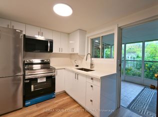 2 Lisburn Cres, Toronto, ON M2J2Z5