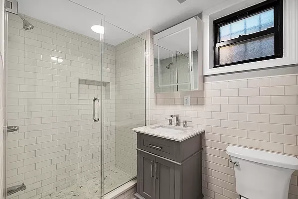Rented by Compass | media 6
