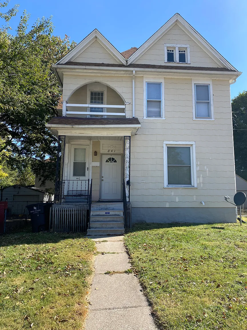 841 44th St photo 1