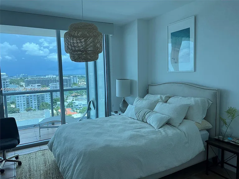 6799 Collins Ave #1501 — Photo 15
