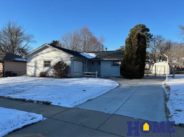 1116 Cold Spring Rd, Lincoln, NE 68512