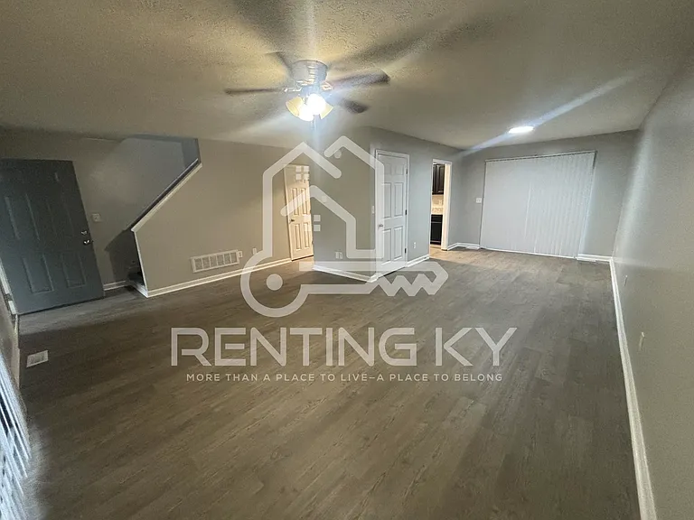 120-122 Nave Pl — Photo 7