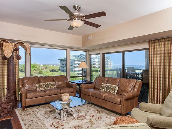 3rd image of 9510 Palmetto Dr APT 1410