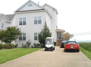 11 Channel Ln, Hampton, VA 23664