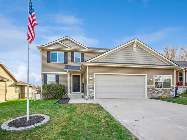 1314 N 6th St, Indianola, IA 50125