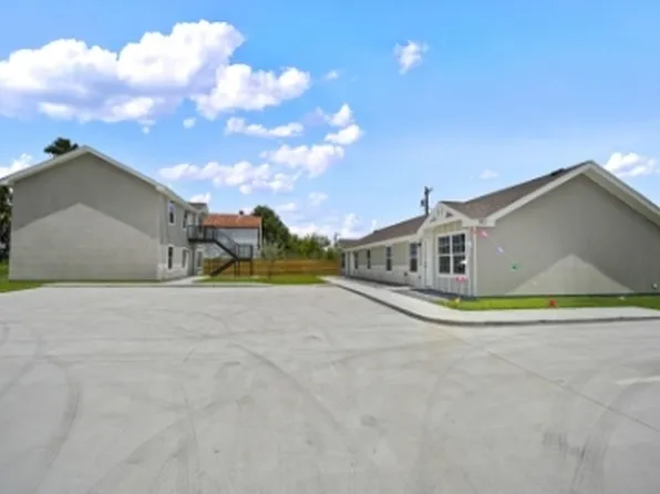 Legance - Lot 13 - 2112 Multi National Harlingen Tx