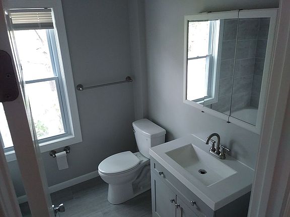 5th image of 10 Marlborough St