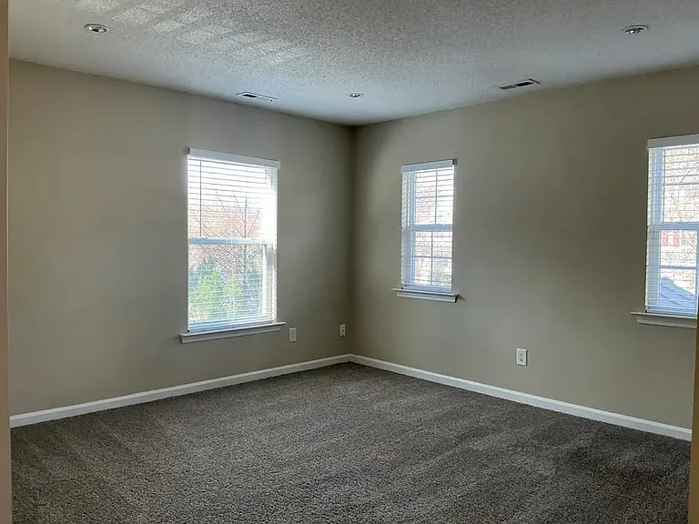 316 Rondelay Dr #1 — Photo 7