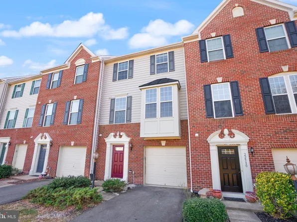 22908 Chinkapin Oak Ter, Sterling, VA 20166