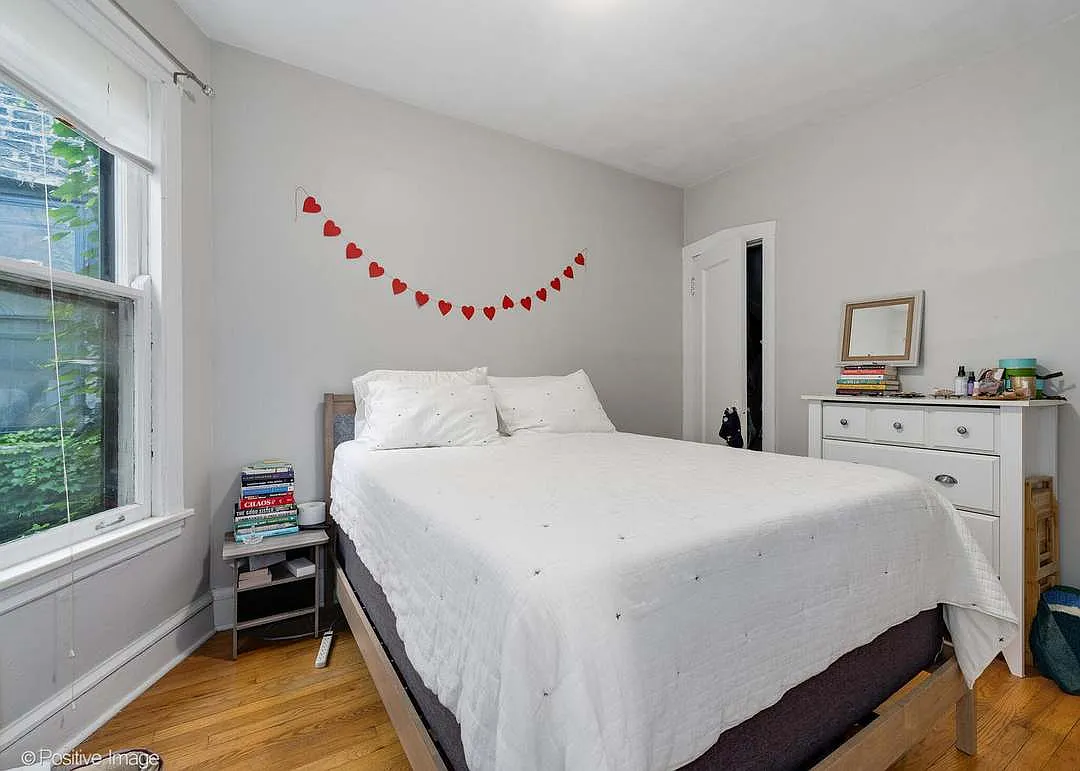 2 bed, 1300 sqft, $2,550 — Photo 3