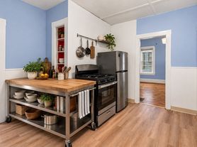 229 Highland Ave, Somerville, MA