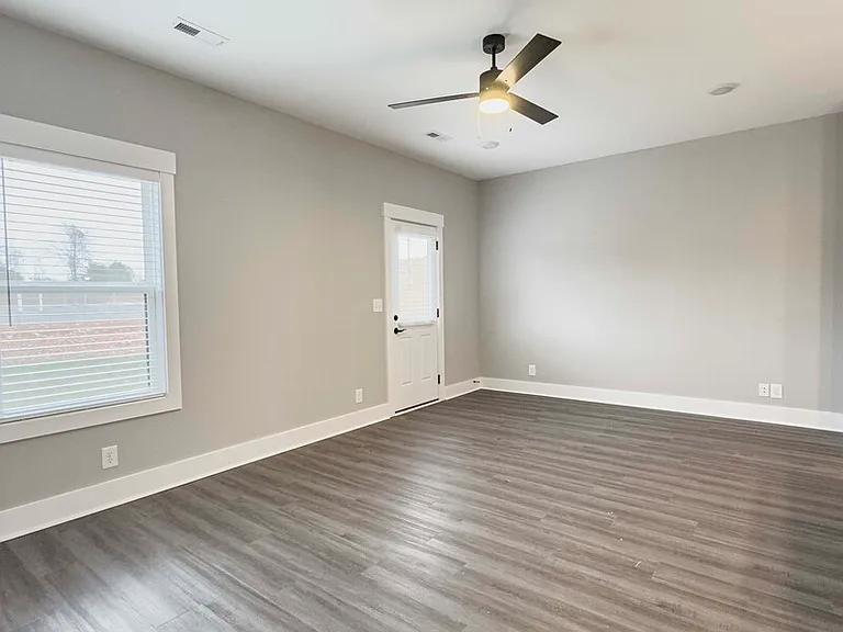 406 Jonathan Wade Cir — Photo 10
