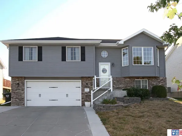 1934 Timber Ridge Rd, Lincoln, NE 68522