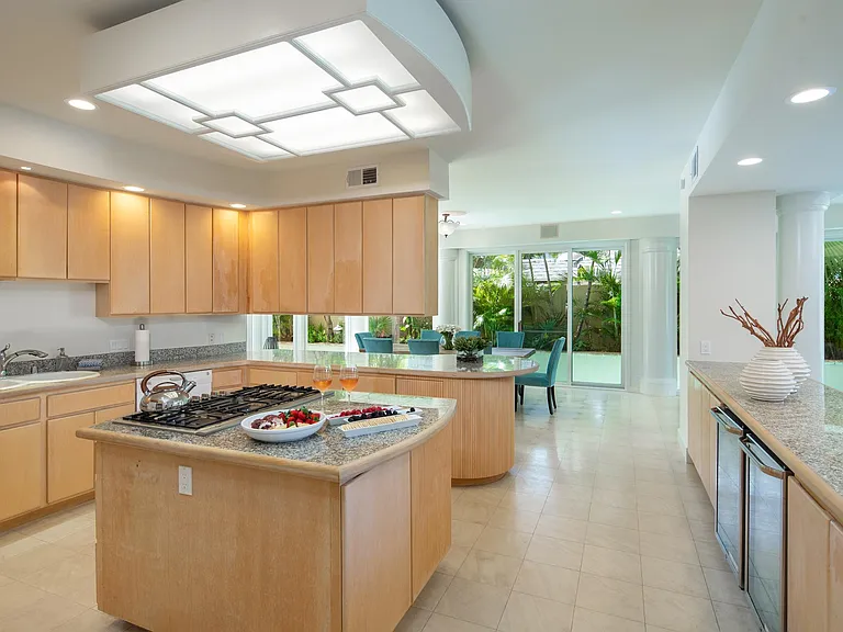 4343 Kahala Ave — Photo 9