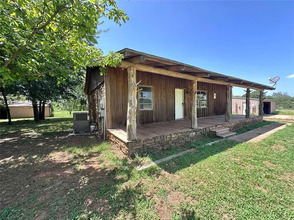 20442 Old Barn Rd, Tecumseh, OK 74873