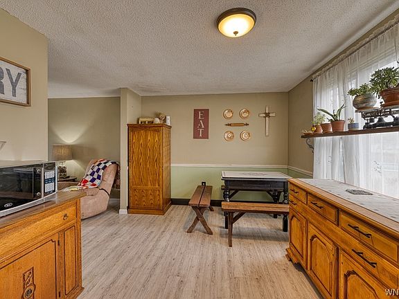 5th image of 7 W Toulon Dr