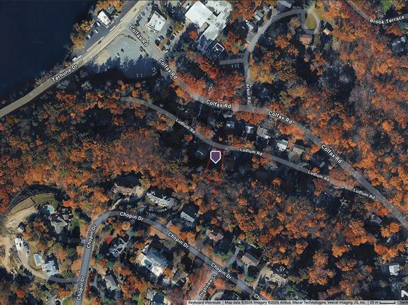 57 Ludlum Road, Wayne, NJ 07470