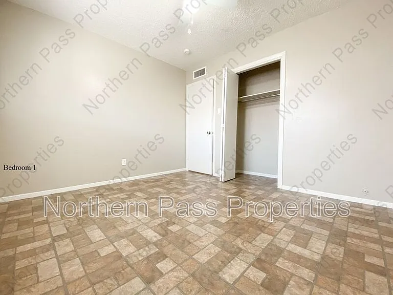 6435 Pizarro Dr — Photo 7