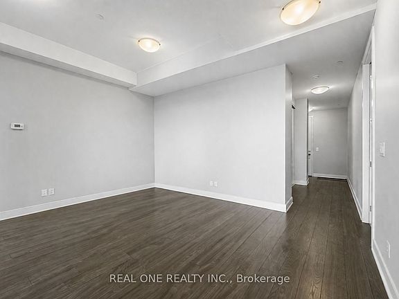 5th image of 150 Main St W #503