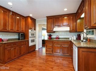 1989R Wiltshire Pl, Snellville, GA 30078