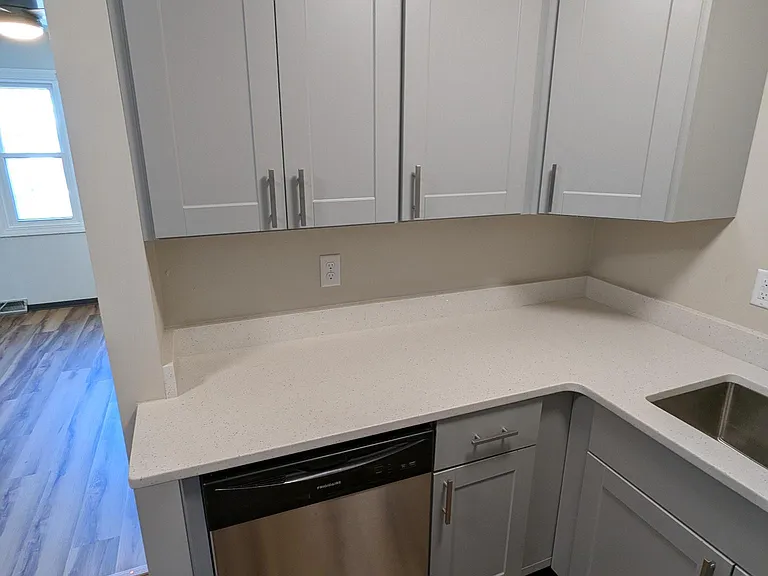 645 Easton Pkwy — Photo 13