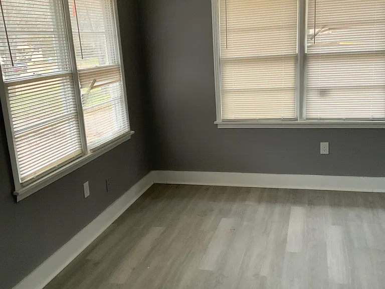 1249 Marydale Dr — Photo 2