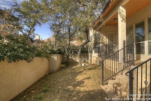 2nd image of 18915 Las Vistas