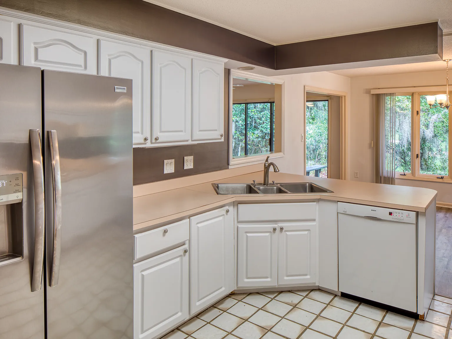 19 Romerly Road - 1 — Photo 4