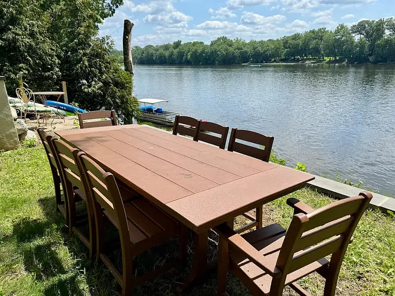 River Dr — Photo 34