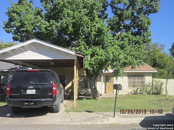 3rd image of 1534 Swaying Oaks Dr