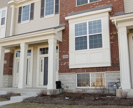 2nd image of 2506 Dunraven Ave