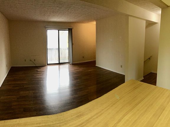 4th image of 646 Portage Lakes Dr #646
