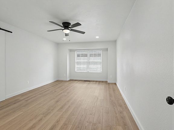 5th image of 2729 NW 58th St #1