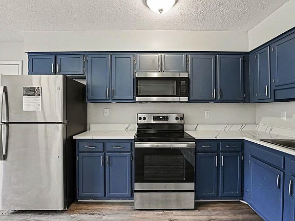 4th image of 1104 Pecan Pl