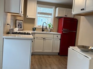 4 Oak St #2, Nashua, NH 03060