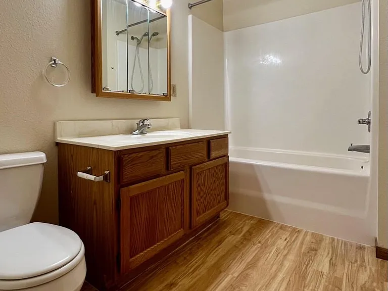454 High Point Dr #24 — Photo 6