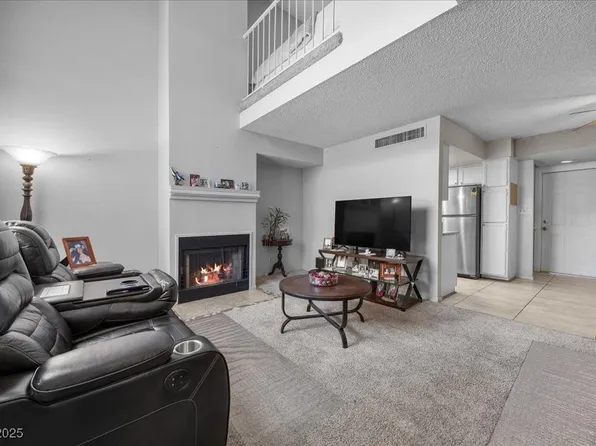 2420 Old Forge Ln APT 104, Las Vegas, NV 89121