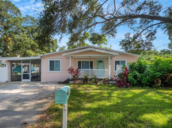1600 Loretta Ave NW, Largo, FL 33770