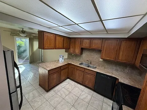 4 bed, 2.5 bath, 1507 sqft, $1,000 — Photo 2