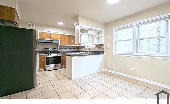 5th image of 6505 S Eberhart Ave