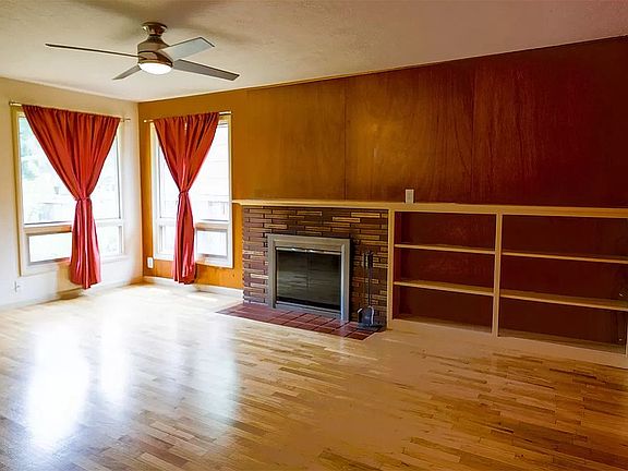 5th image of 2682 Harris St