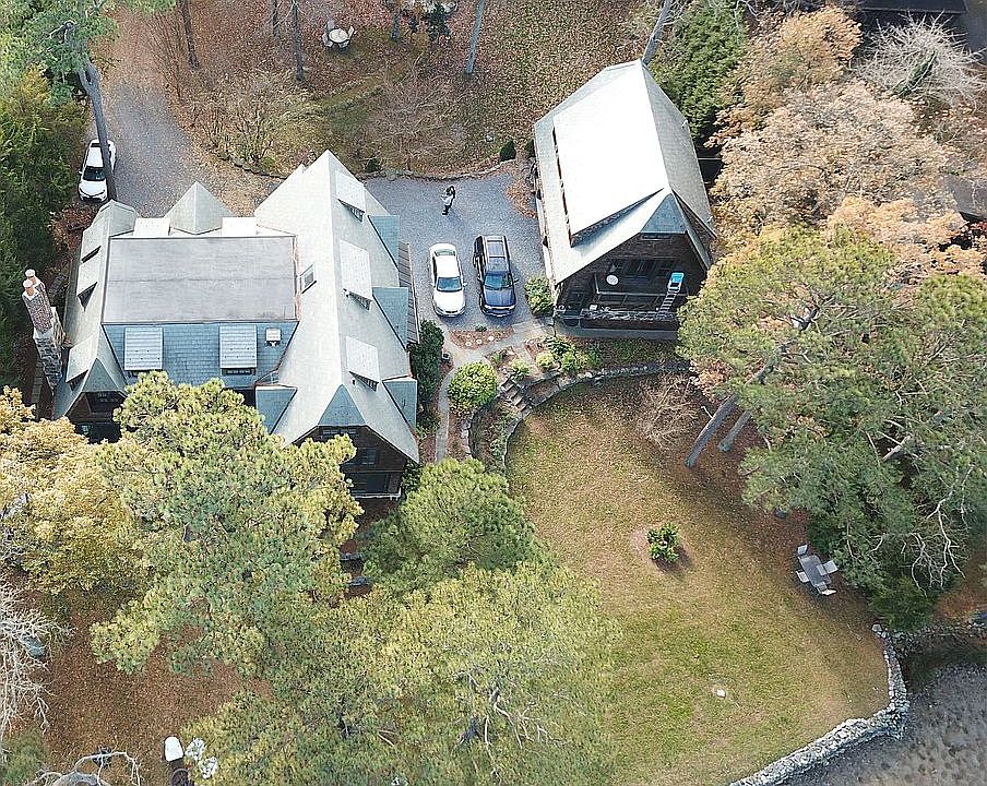 Main House + Carriage House