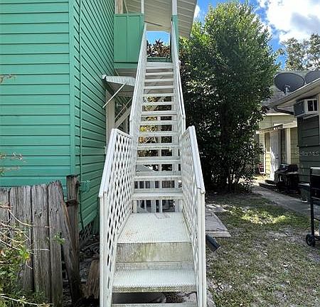 3rd image of 432 8th Ave N #3
